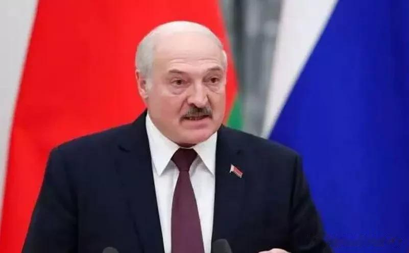 俄罗斯解释为什么卢卡申科成调停人：他与普里戈任有约20年交情

来源:海峡快讯
