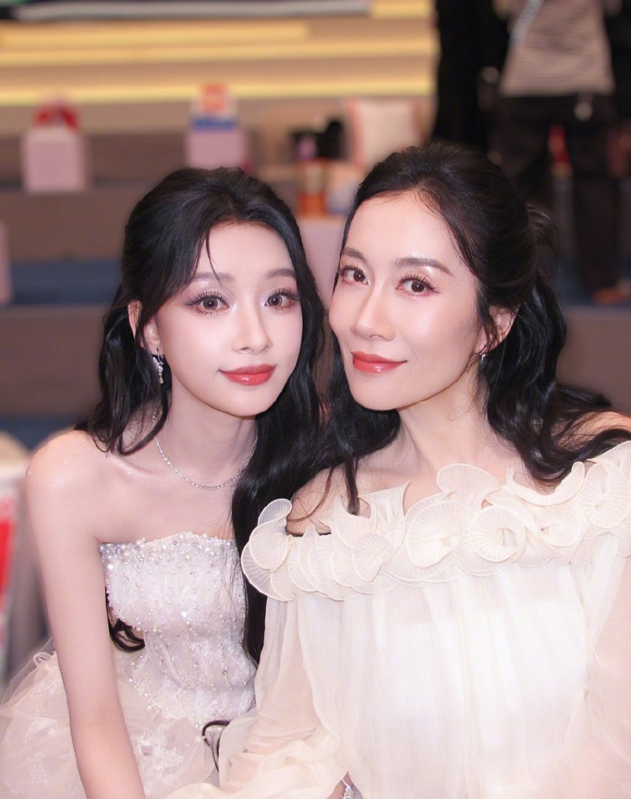 哈哈哈哈，孙怡这工作室是陈瑶的“分瑶”吗？这哪里是自家艺人的vlog，简直是把“