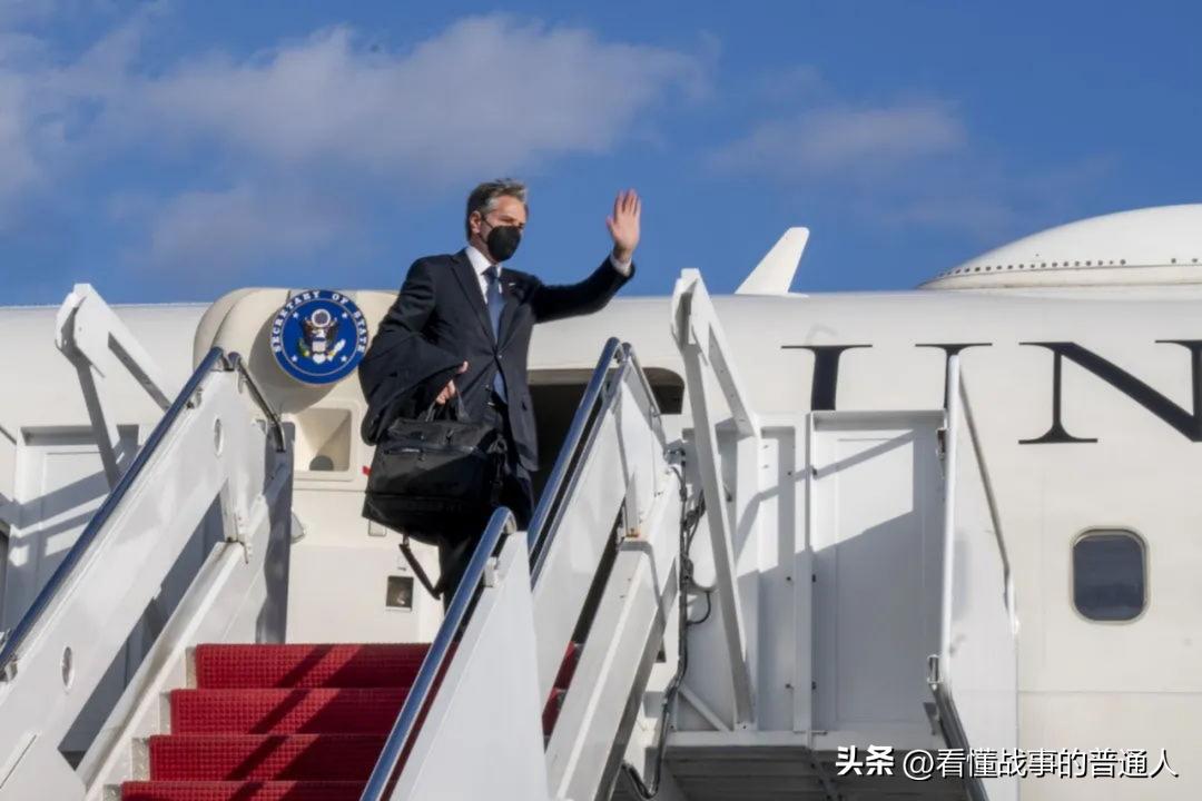 卸任才敢说！布林肯把话挑明了：中美一对一，美国赢不了。制造业体量差三倍，专利批准