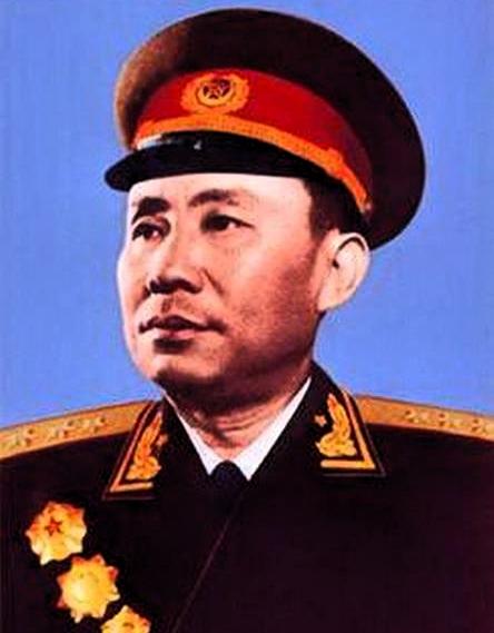 在李一氓所著《模糊的荧屏》中，记载了一段发生在辽沈战役结束后的暖心往事。1948