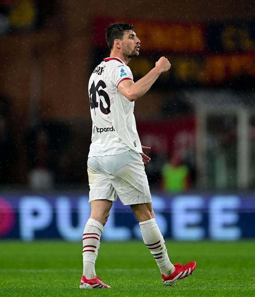 【加比亚🇮🇹】 “重要的胜利和伟大的团队合作！💪🏻✅Forza Mila