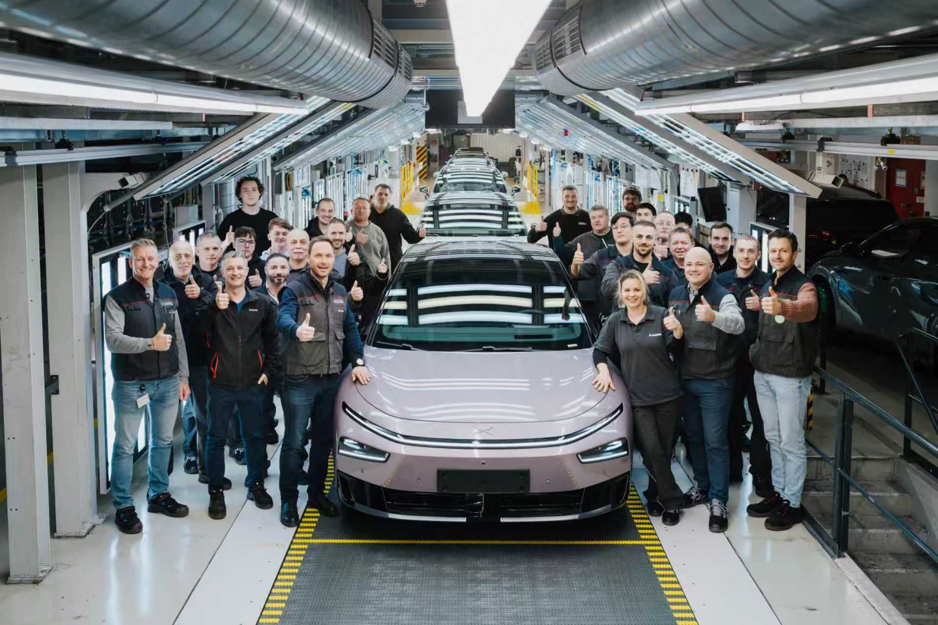 小鹏汽车全球化战略再落一子，2026款P7+于奥地利格拉茨工厂完成试制。该工厂为