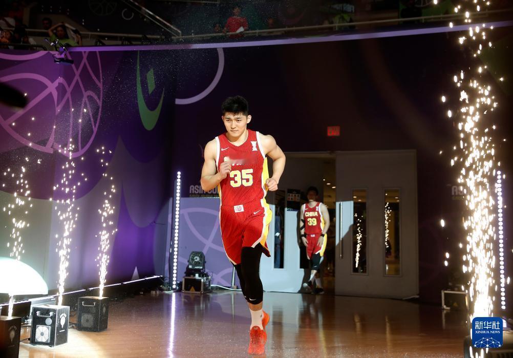 李祥波低迷表现引质疑
 
1月14日CBA常规赛，浙江稠州男篮89-74击败广州