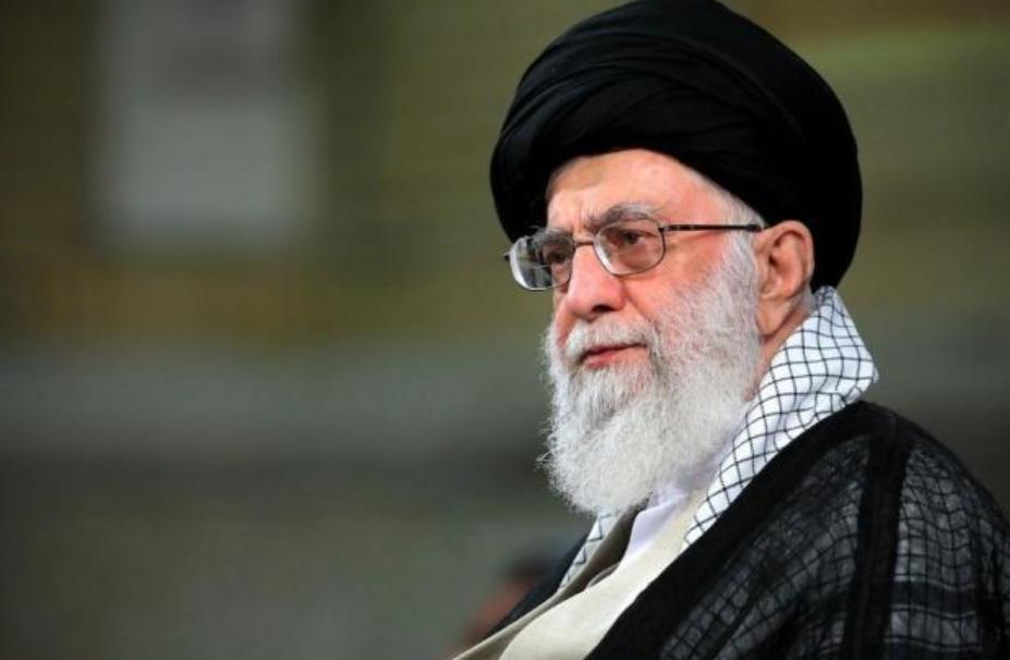 美军大举增兵，7国围攻伊朗！普京通告全球，俄罗斯要出手了。中方的警告起效果了？特