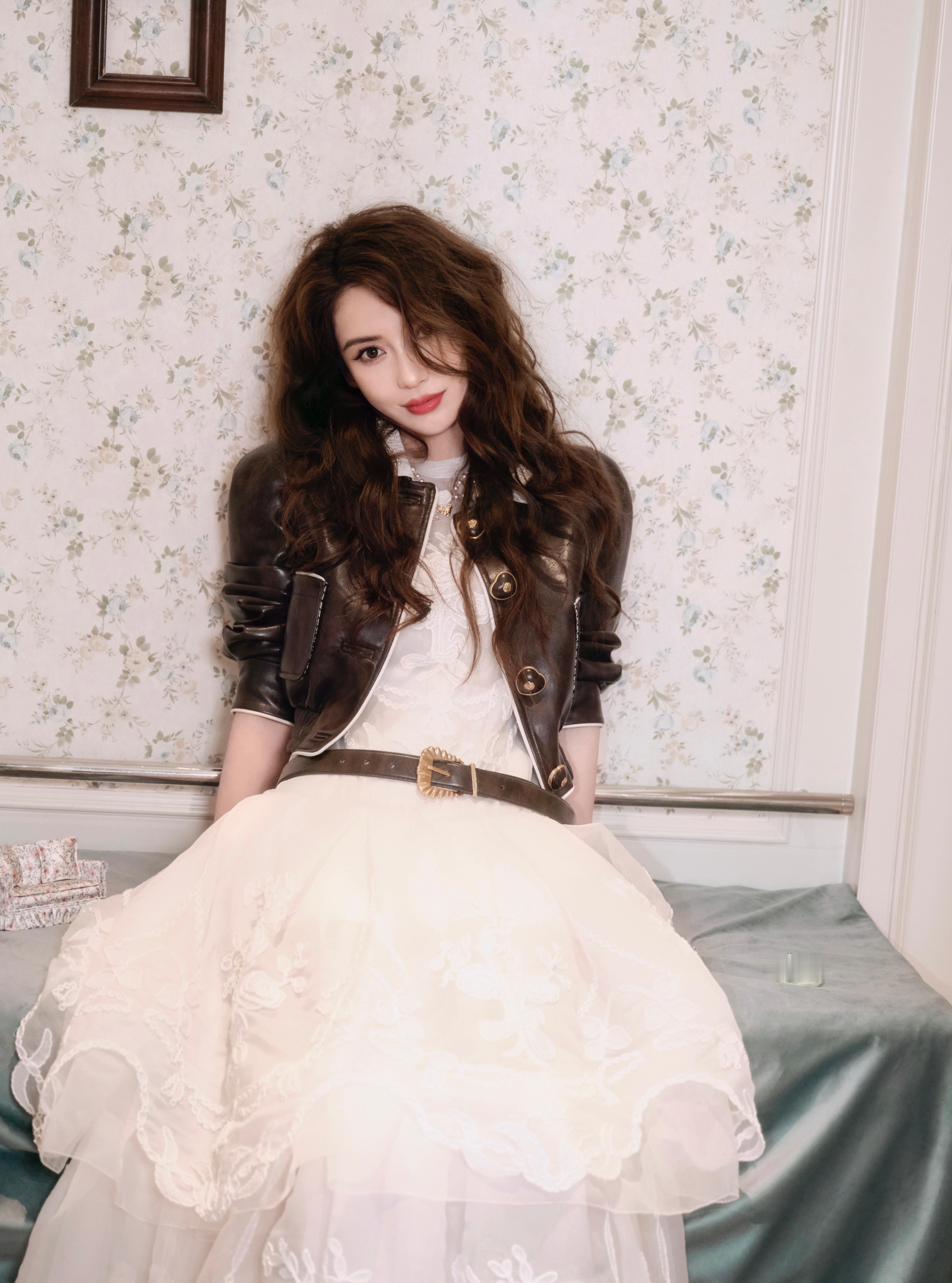 angelababy 在复制粘贴的时代，你是手写的诗