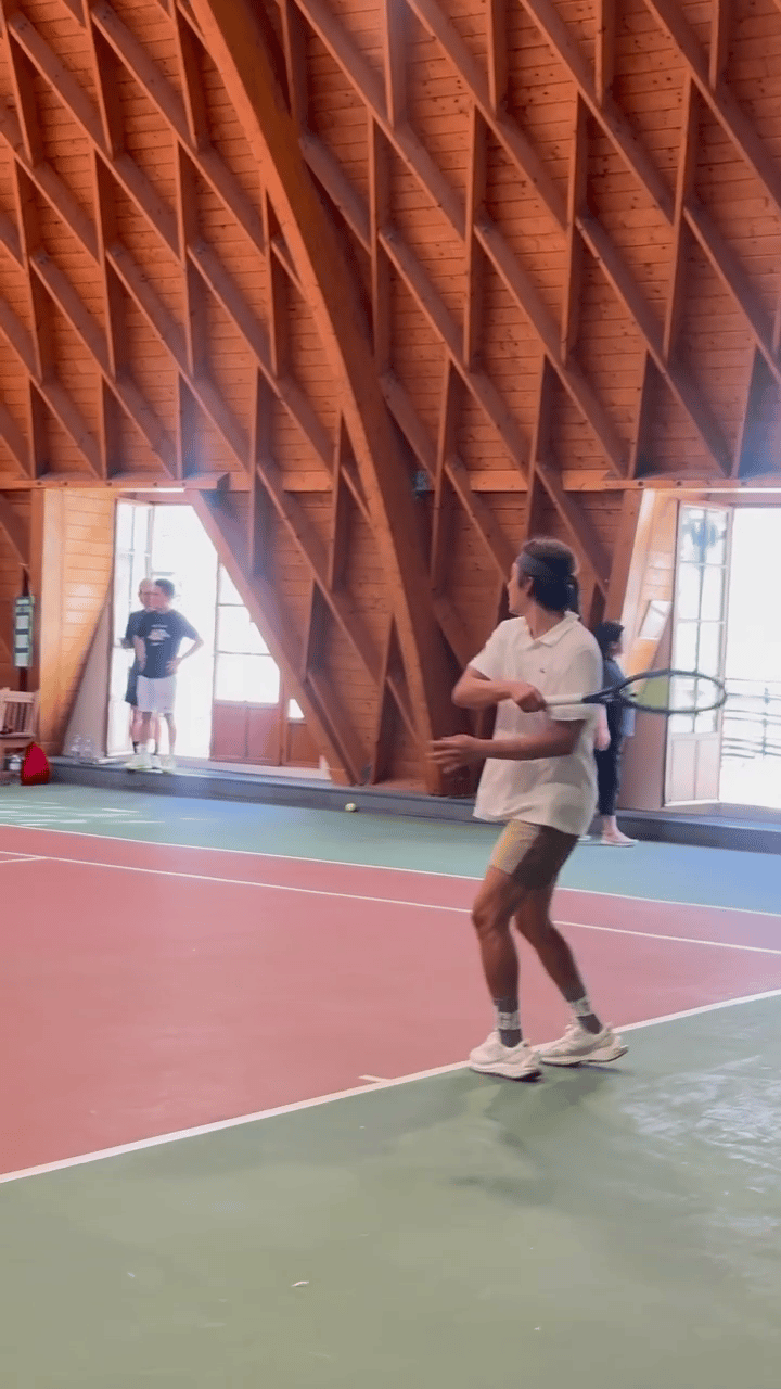 打网球🎾的帅爆了钟汉良年轻运动首选