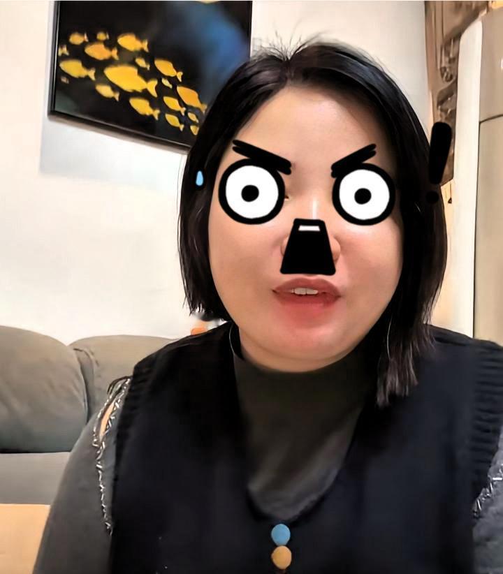 躺扫这千篇一律的操作！真服了！

每次刷到她出来在哪叭叭嘴，那负能量简直能溢屏！
