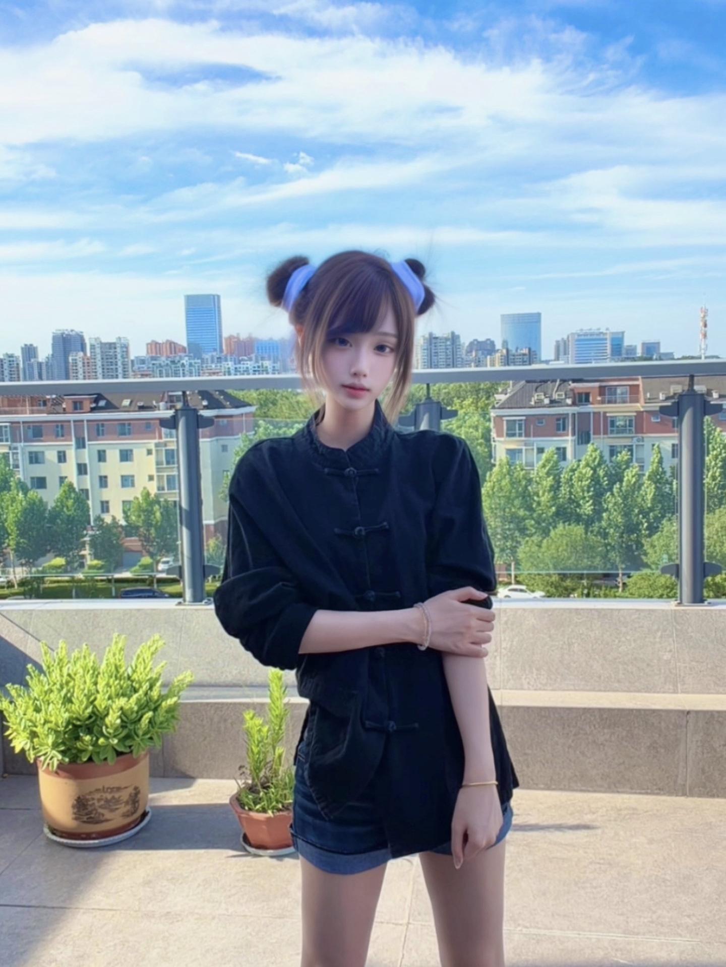不知你能否接下我一套拳法