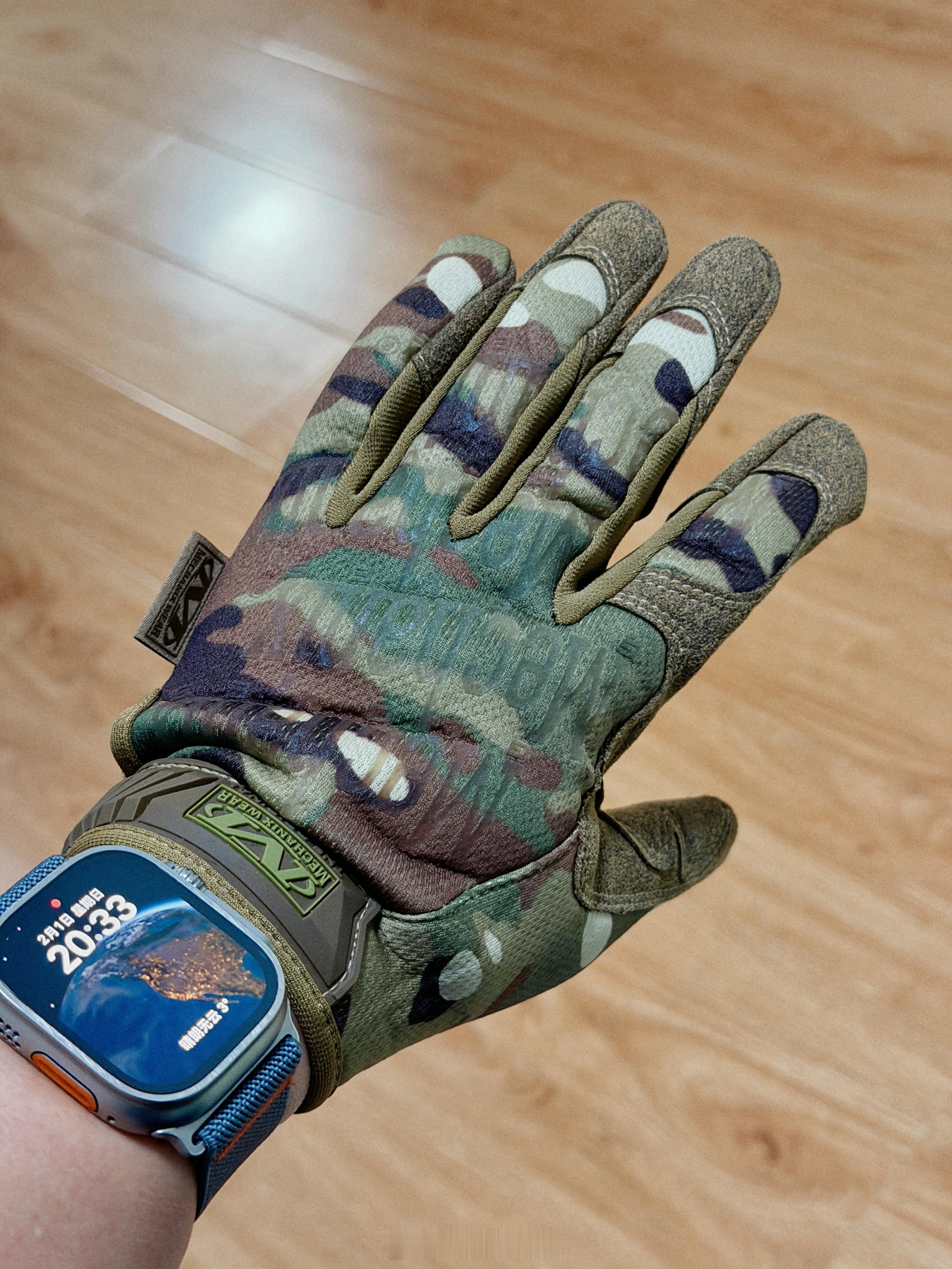 上一副戴了十多年终于坏了，再买一副同款征战下个十年闲来无事开开箱手套
