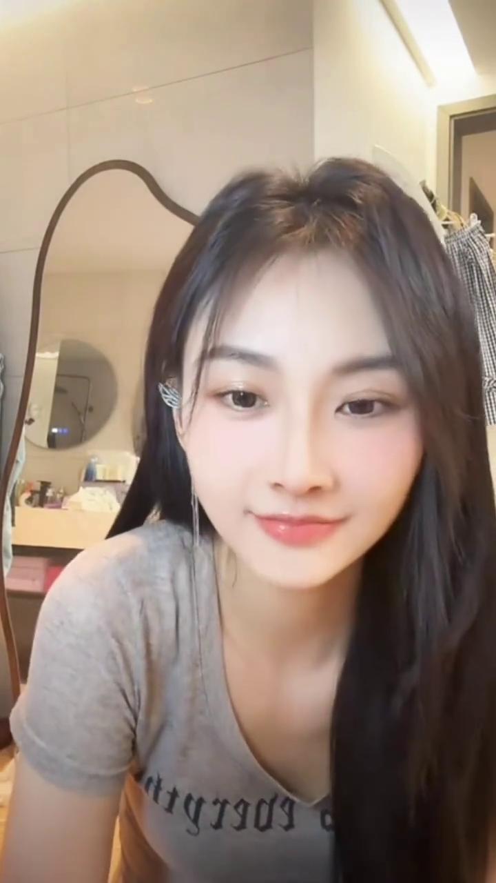 苏宁考不考再嫁人？这个问题我没有通过大脑思考，我就读了出来是我不对。