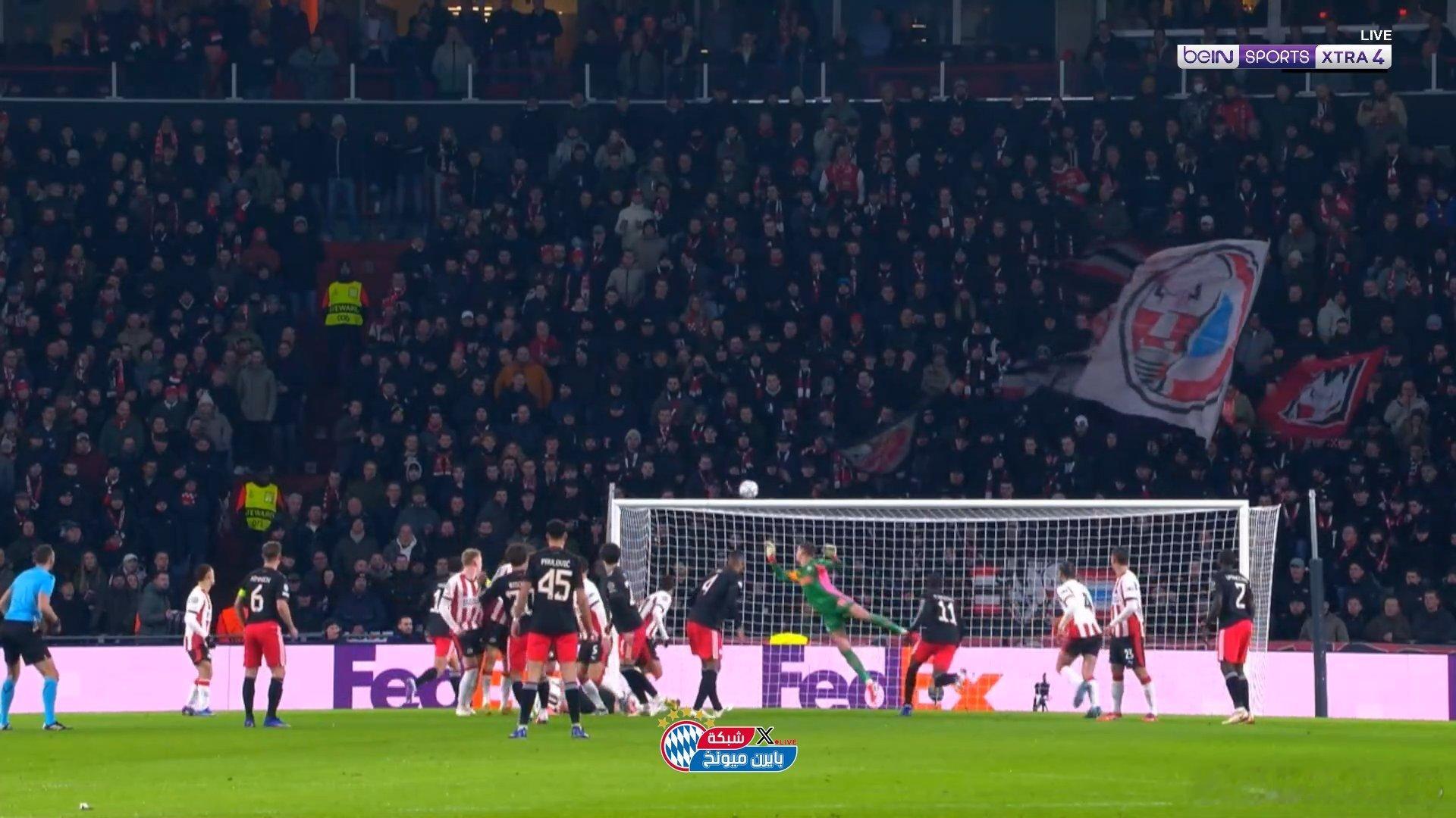 5分鐘，比紹夫禁區前直接任意球攻門，射門質量非常高，稍稍高出