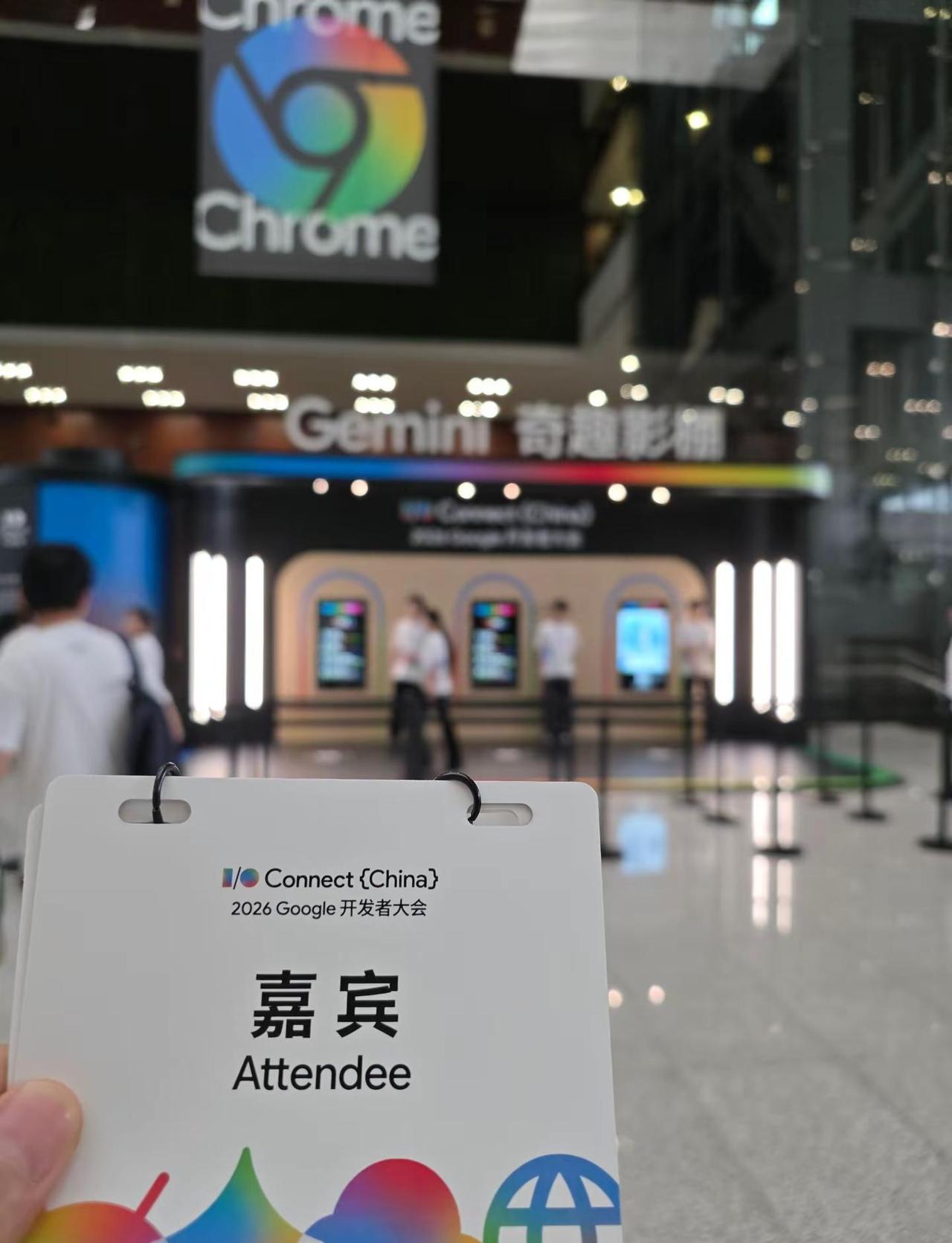 今天去了Google开发者大会，呆一整天收获真的好多！感觉AI离我们的日常生活越