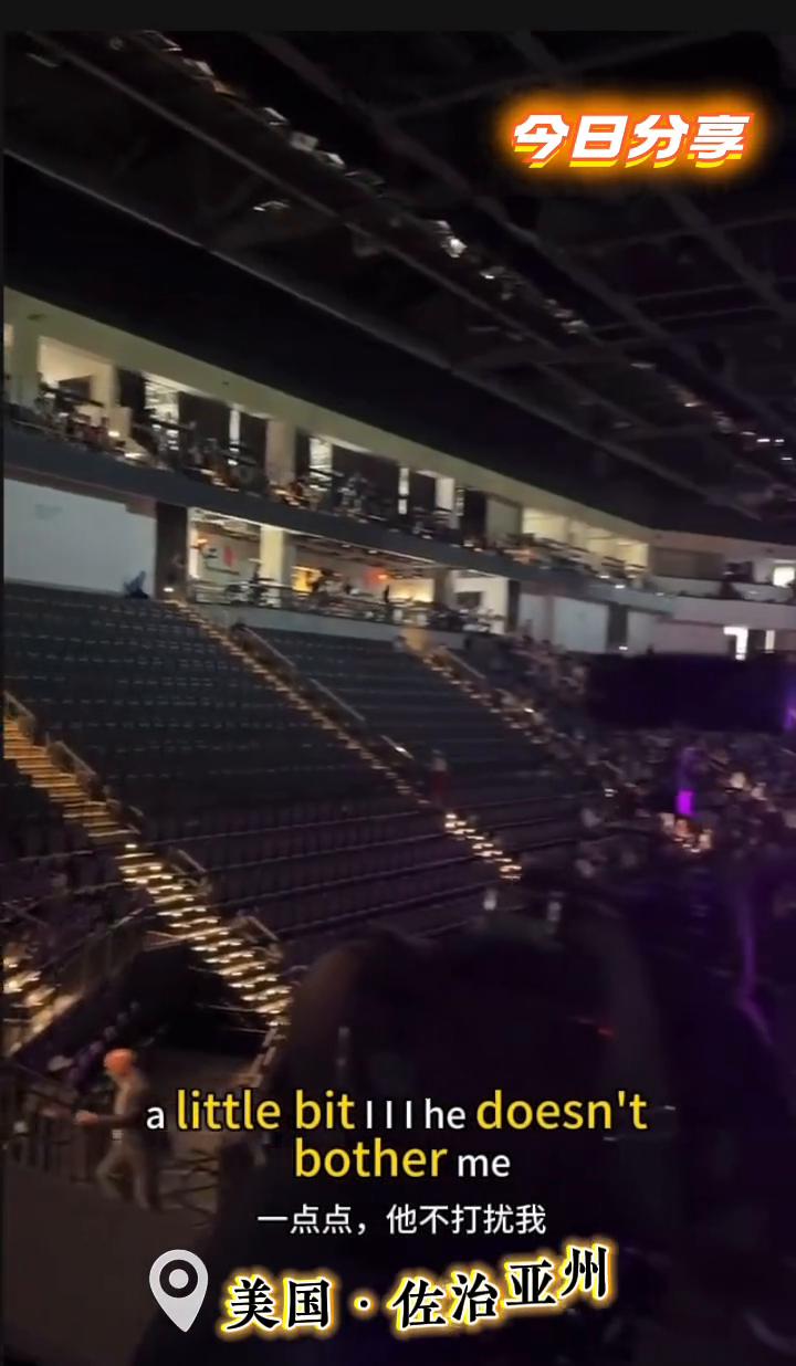 美国·佐治亚州。
a little bitlll he doesn't both