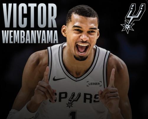 🇺🇸美媒：“文班亚马继穆大叔、坎比之后成为 NBA 第三位连续三个赛季拿下盖