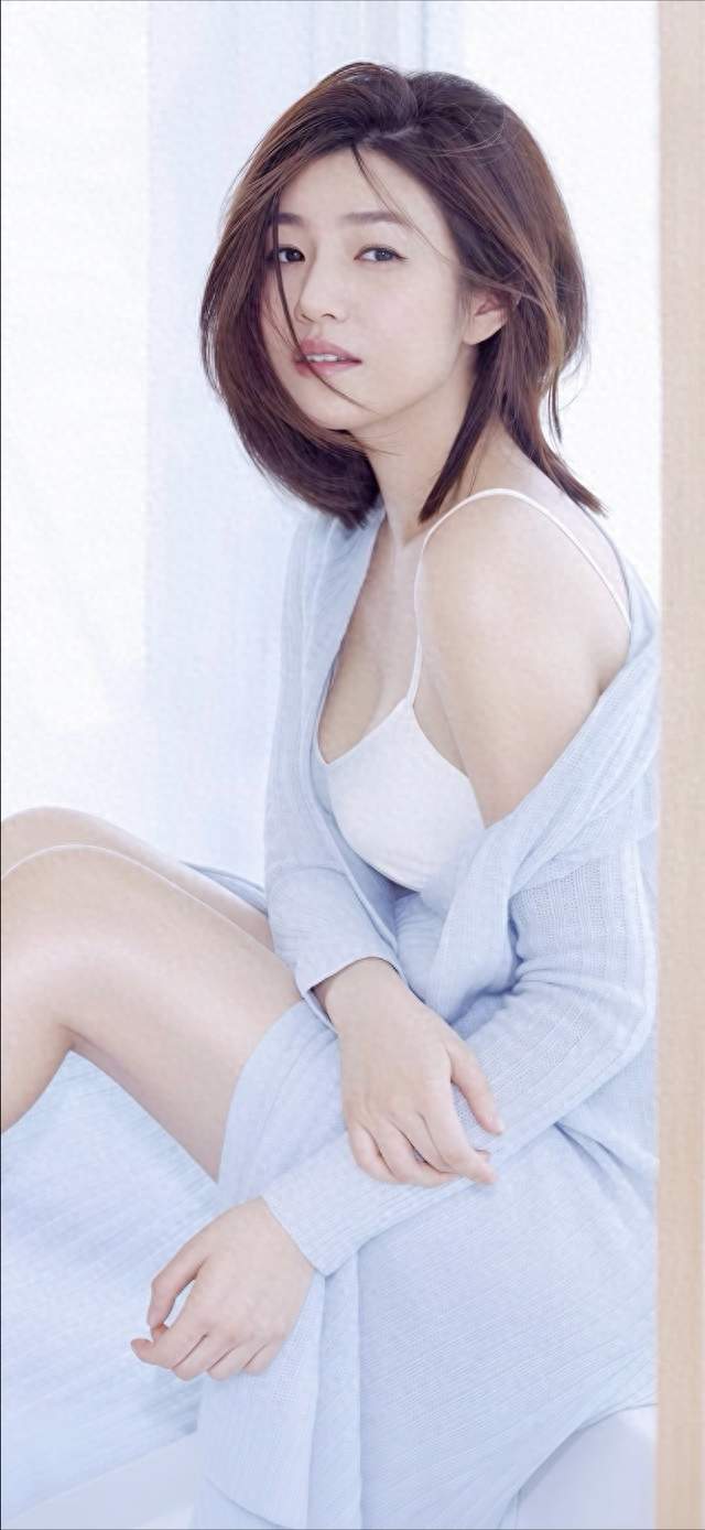 陈妍希冻龄气质太圈粉