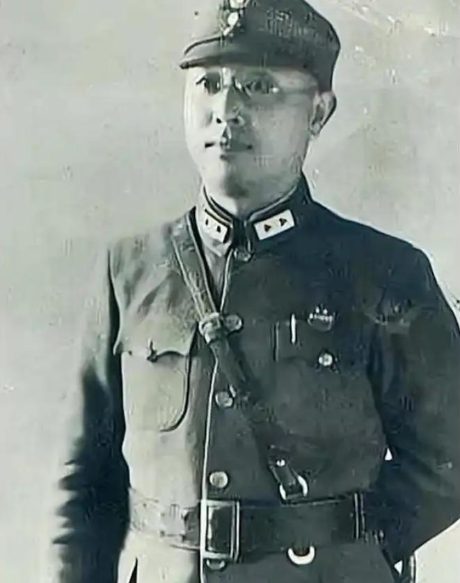 1939年5月，为保河南老家，他违令血战日寇，汤恩伯却密告老蒋：此人必须免职！十