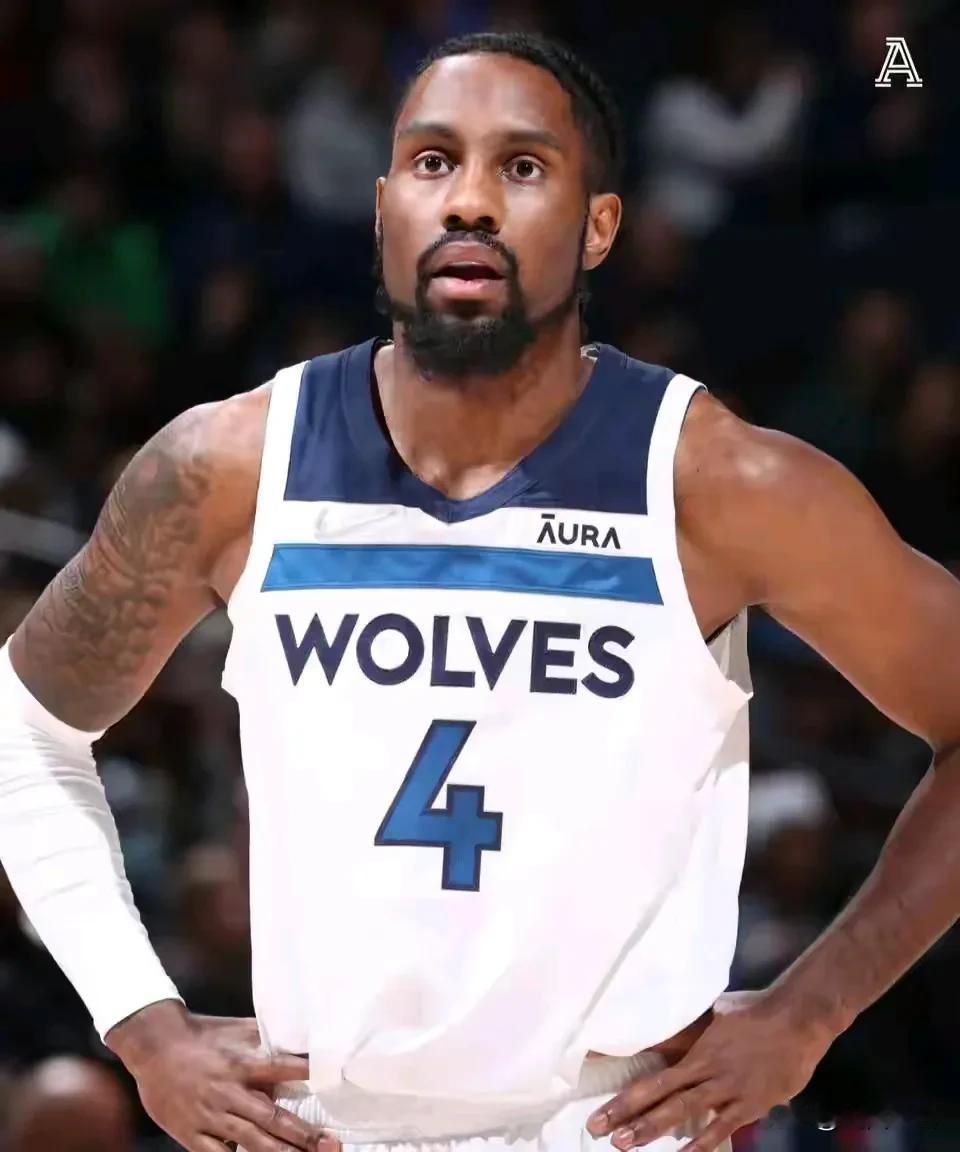 前NBA球员杰伦-诺威尔加盟山西汾酒男篮大概率是铁定的事！理由有三:一是外媒的披