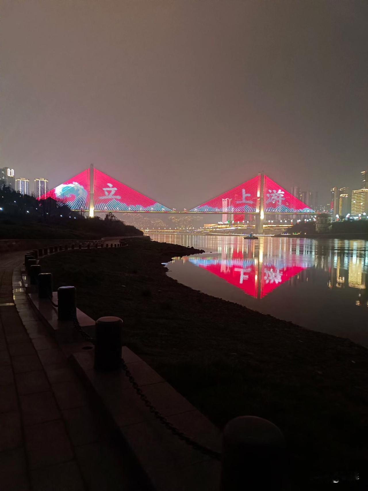 临江仙.锦城梦碎

墨琴

撷尽寒霜头渐白，好求涂抹春秋。锦城风雨亦归休。后生前