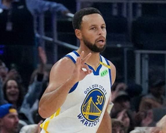 湖人凯斯勒首秀11分，里弗斯23分 库里7分低迷，半场湖人63-50勇士