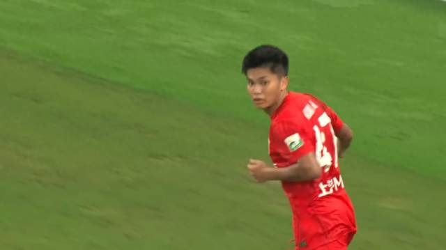 中超第25轮，上海海港1:0战胜深圳新鹏城