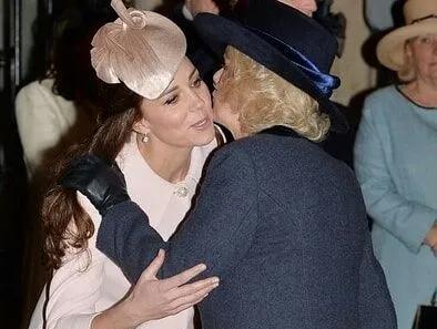 卡米拉和凯特这对婆媳，谁的演技，更胜一筹呢？
可以说，她们不分伯仲，为何？
两人