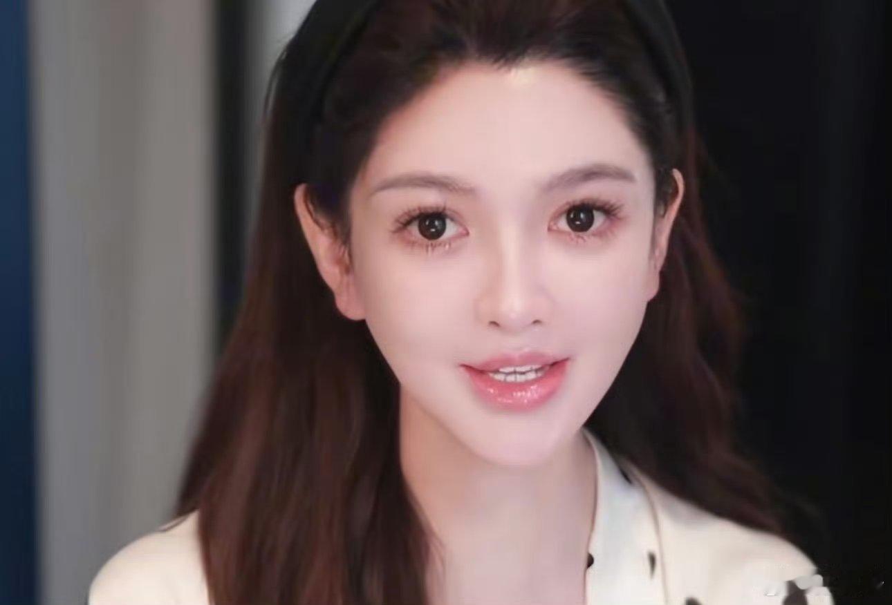 叶珂又变样了看来叶珂一直在保持医美 