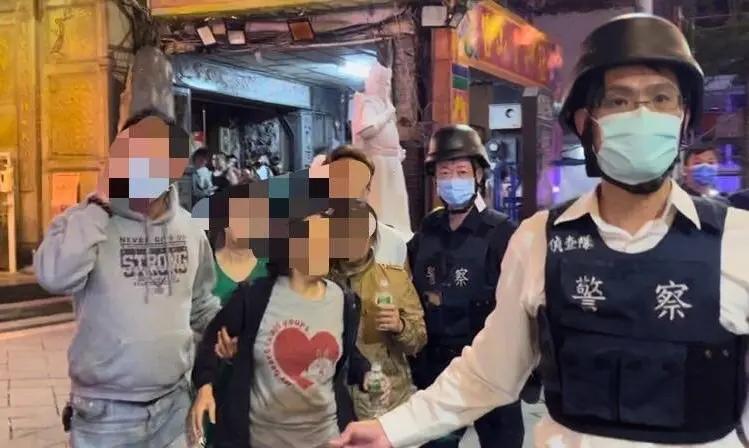 台湾的货币，如果是和平统一，一国两制的情况下，货币是不需要进行更改的，因为货币依