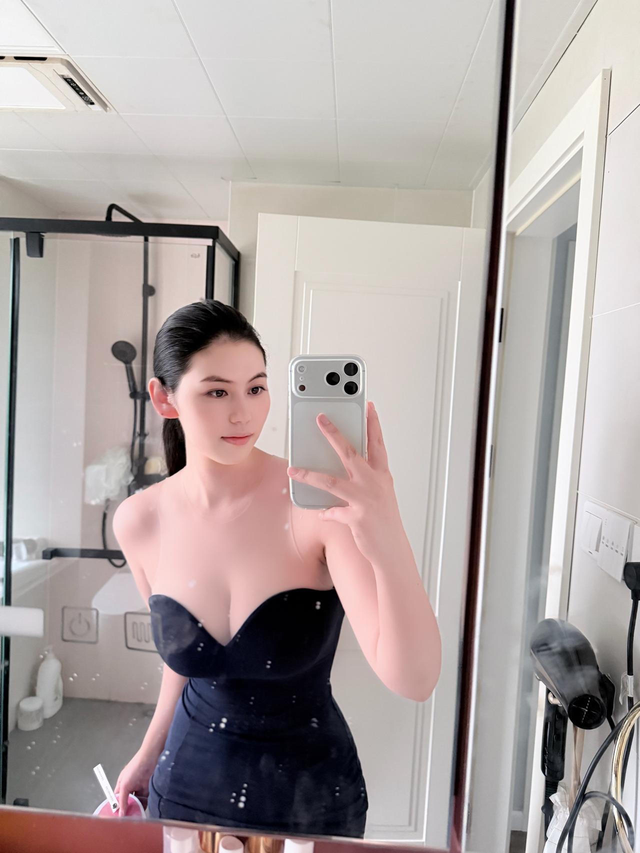 谁让我开心我就靠近谁 谁让我难过我就远离它姐感是种天赋 御姐的自我修养