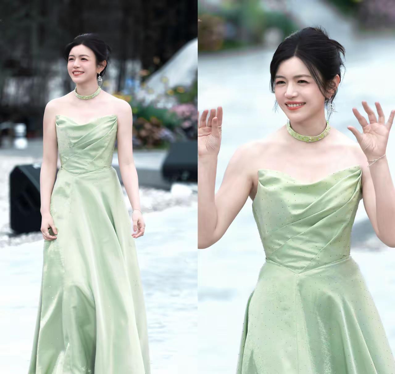 陈妍希这次的小红书春日盛典造型
真的把“把春天穿在身上”这句话具象化了！

一身