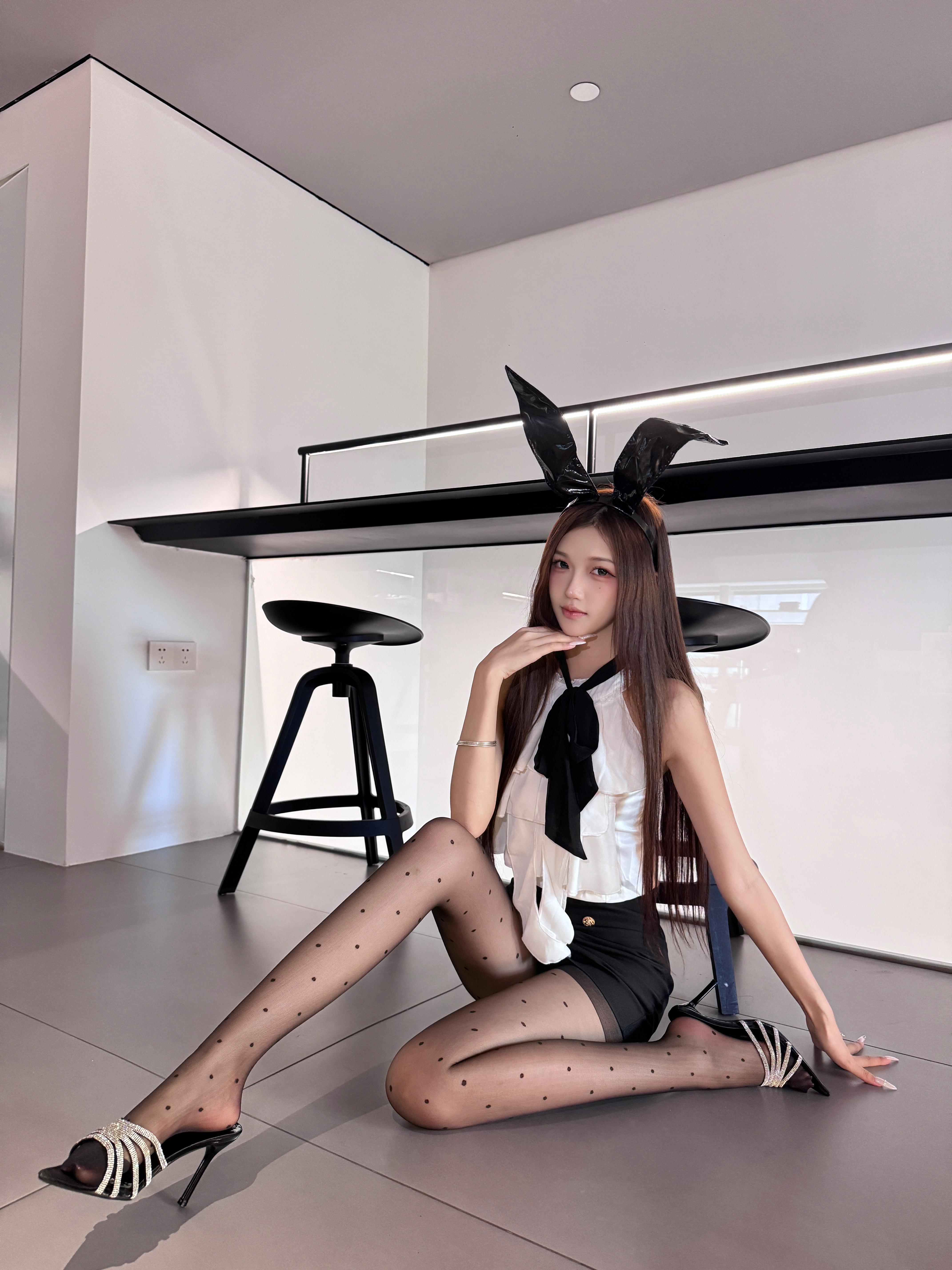 最近还好吗 亲她的时候会想起我的脚吗  ​​​