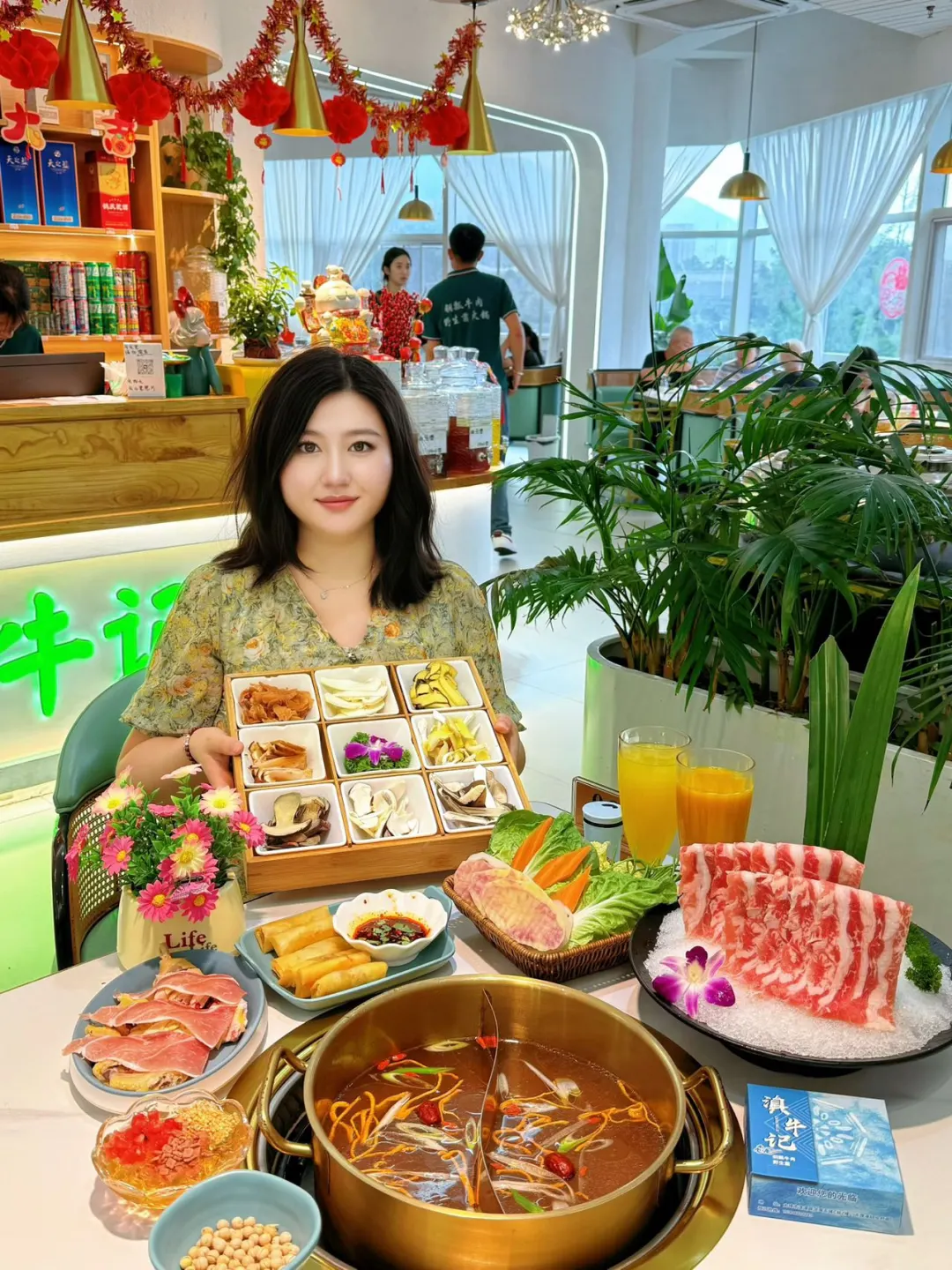 洱海公园边这家海景菌子锅鲜掉眉毛‼️