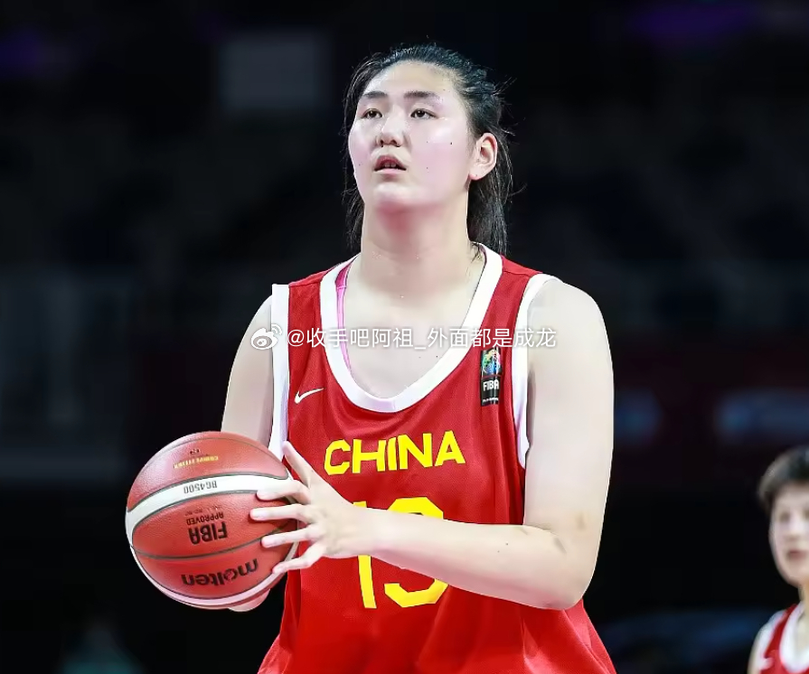 2026年WNBA选秀今天正式举行，中国球员冉珂嘉在第三轮总第43顺位被亚特兰大
