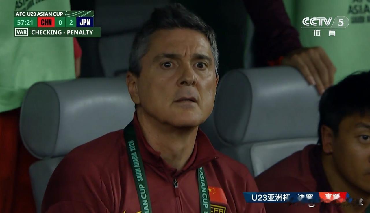 中国U23男足主帅安东尼奥真是太务实了！在中国U23男足以0：4不敌日本U23男