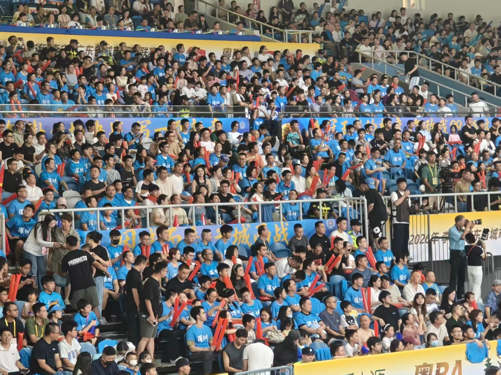 深圳好网民为深莞对决助威今晚龙华主场，粤BA总决赛G1深莞德比正式开战！作为深圳