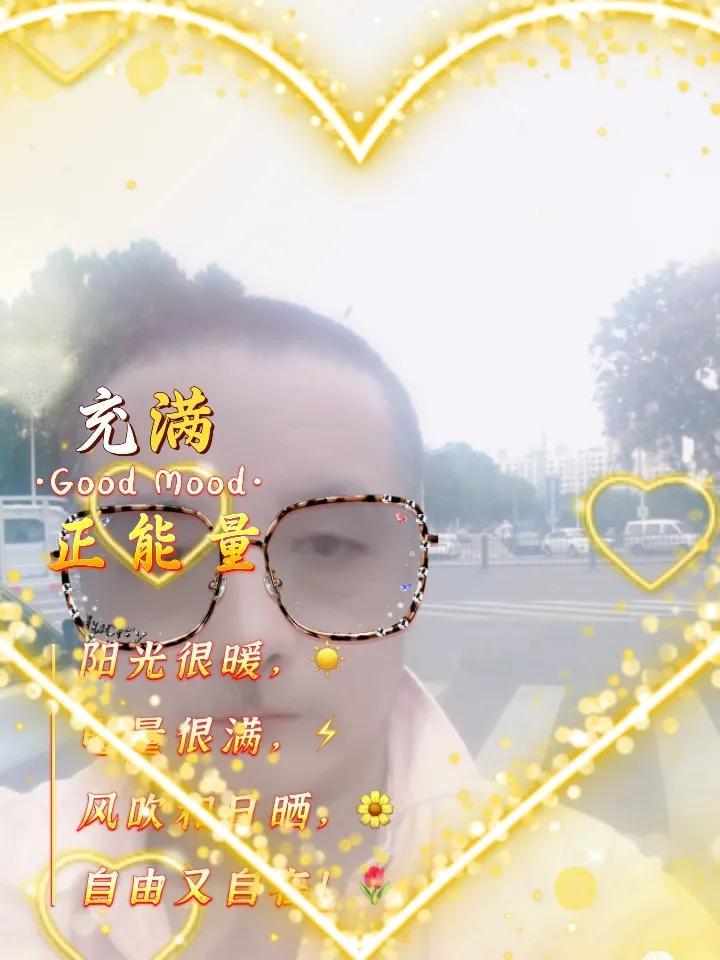 老区  在新的东大街贯穿后南陵路上人少多了 沿街商铺生意没有了以往的人流 看着相