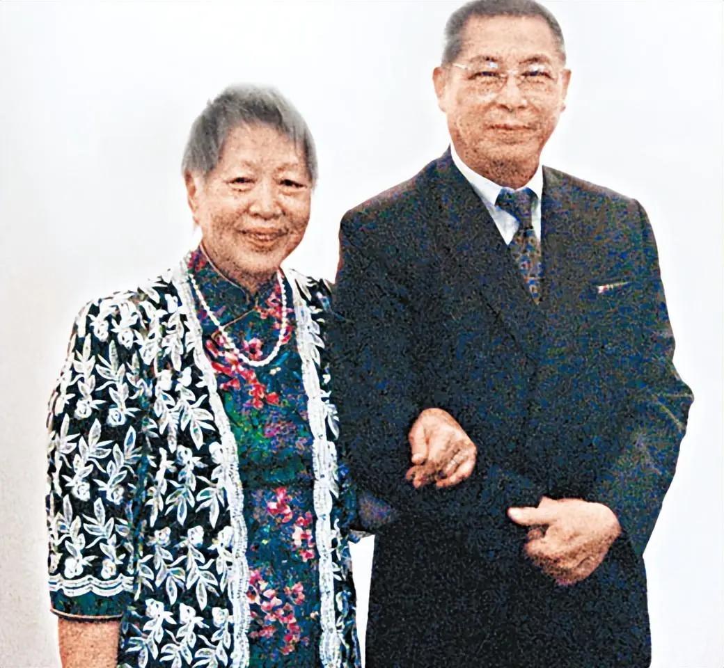 “树妖姥姥”刘兆铭：一往情深，只为一人

印象中，刘兆铭是电影《倩女幽魂》中阴森