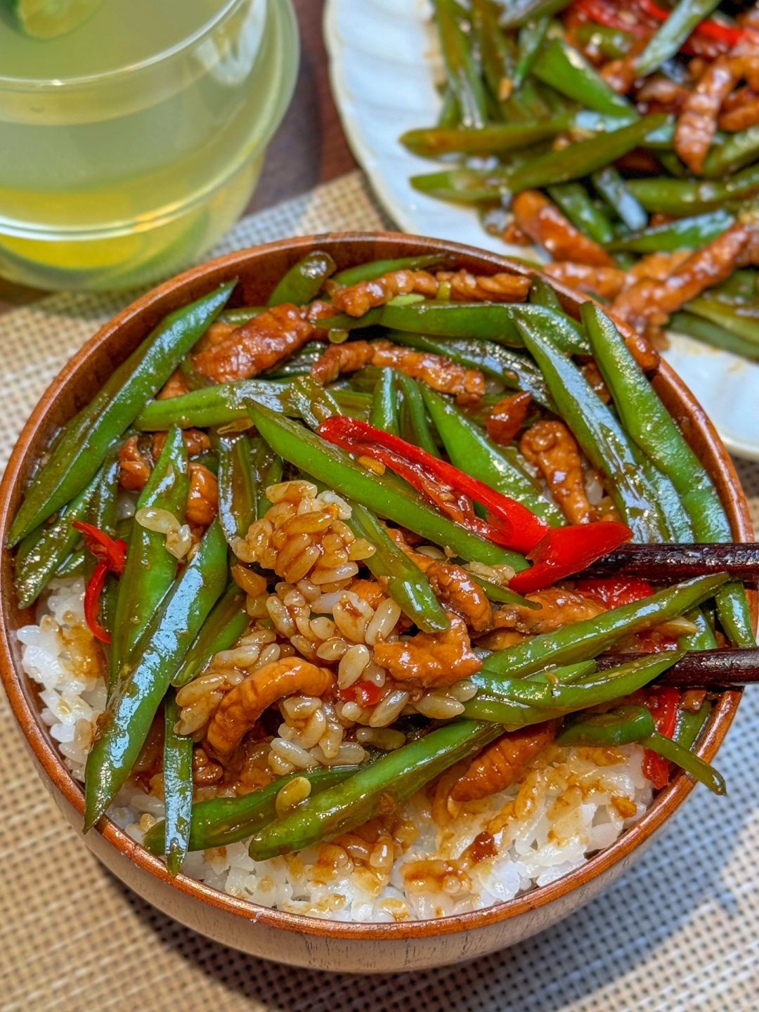 kuku炫饭啊...豆角炒肉丝真的太费米饭了！！