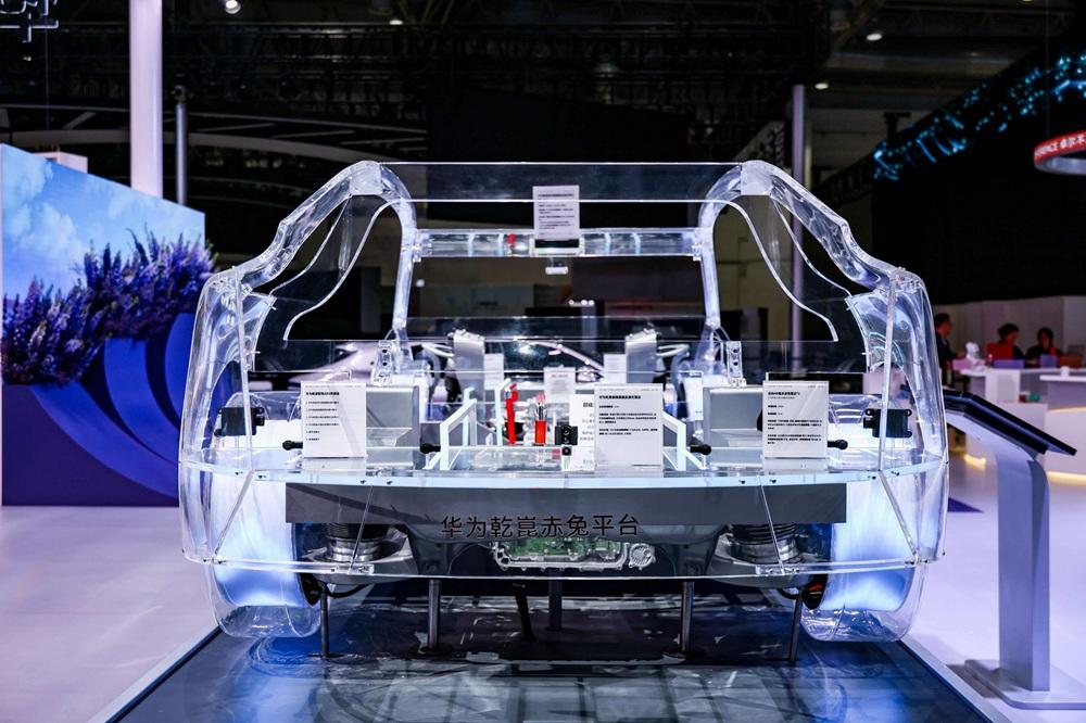 启境GT7北京车展亮相，华为乾崑出手，智能猎装终于不“装”了
北京车展亮相，让启