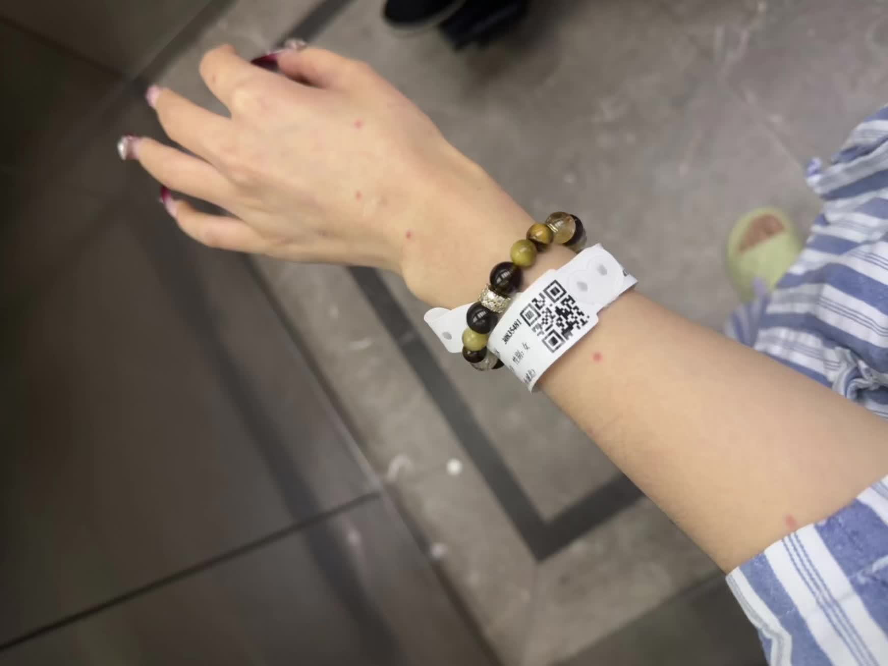 爱笑的小孩运气会好的吧