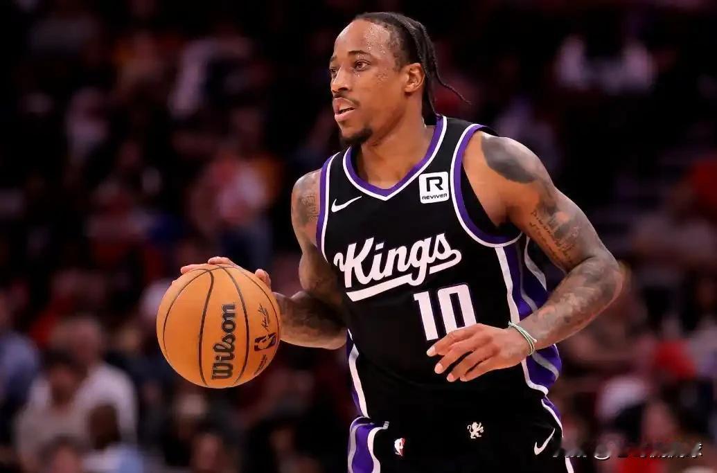 国王老将德罗赞真是太吃香了！今天据美国名记Chris Mannix透露，假如国王