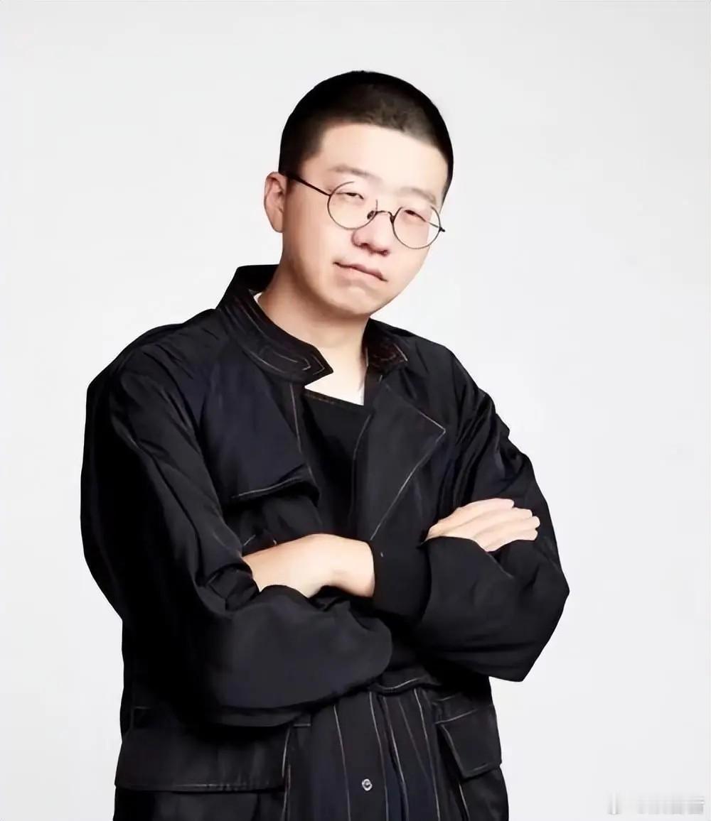 李诞好奇自媒体博主财务状态别说李诞了，屏幕前的大家估计都在竖着耳朵听！自媒体博主