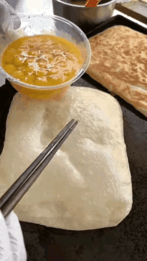 这算是鸡蛋灌饼中的天花板级别了吧！