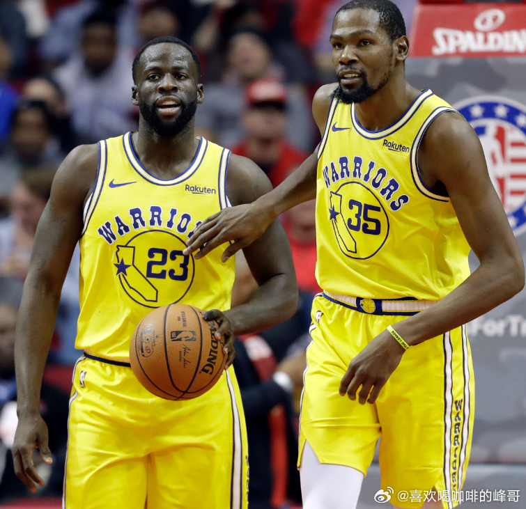近日德雷蒙德·格林录制了《The Draymond Green Show》播客，