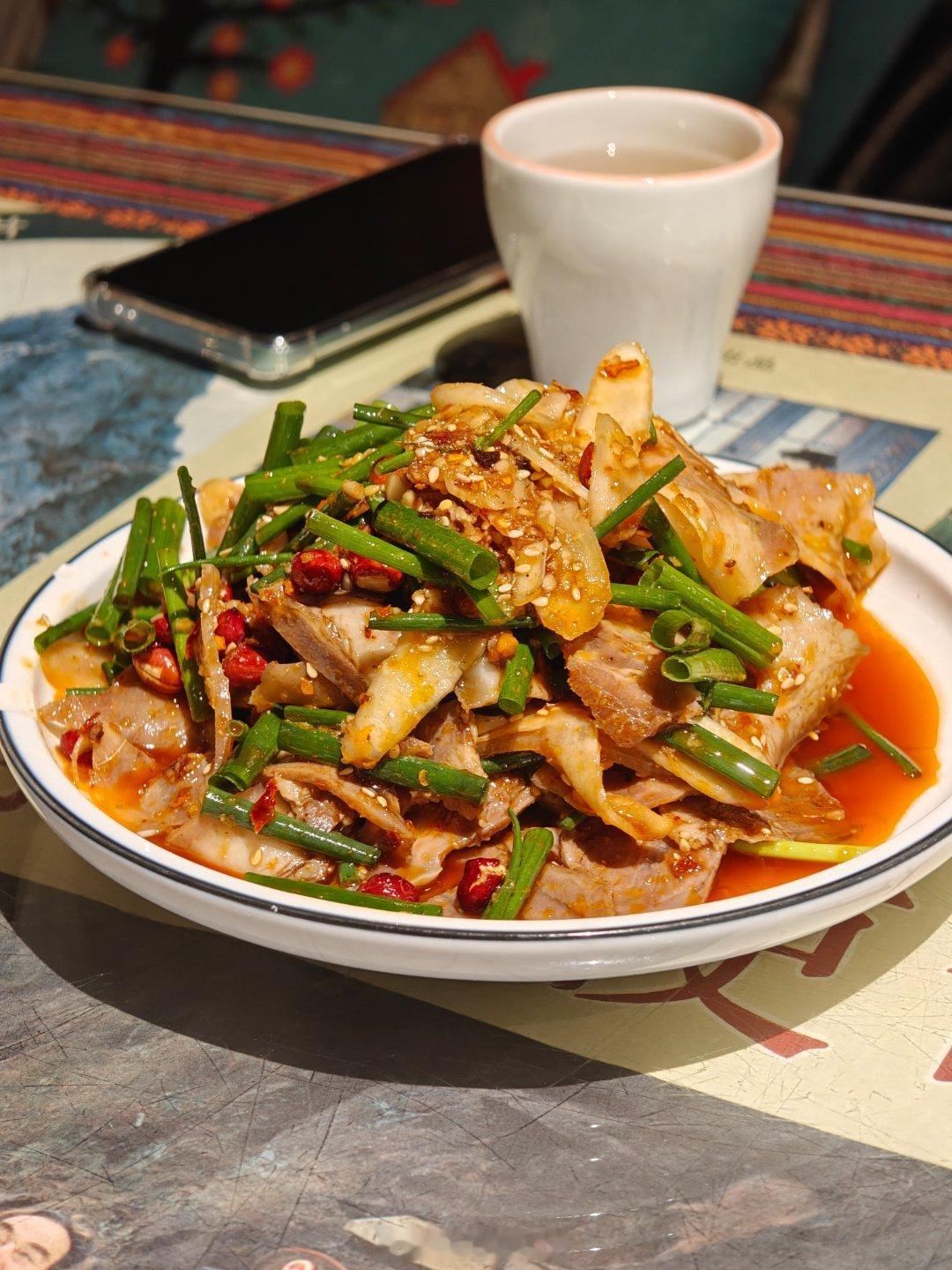 好，这家川菜很好吃。  ​​​