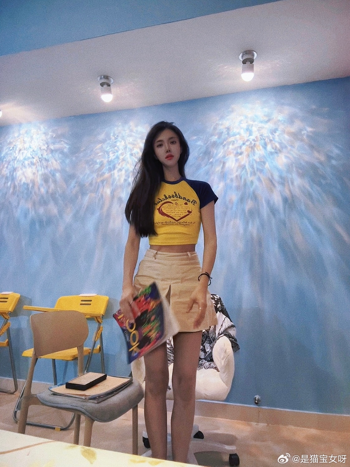 敷衍小王又拿视频截图来发微博了，就问生发帽有没有用 三亚