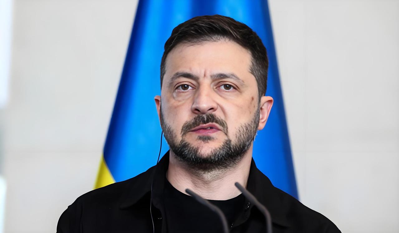 俄乌冲突四年多，泽连斯基没有醒悟。

然而，泽连斯基没有想过去怎么停火谈判，反而