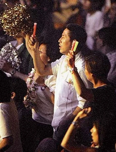 张国荣爱的宣言:唐生帮我好多