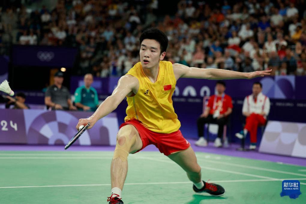 恭喜拿下🎉🏆男单冠军：李诗沣🇨🇳李诗沣获马来西亚大师赛男单冠军李诗沣卫冕
