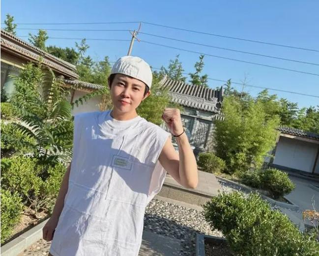 奥运冠军王濛445万股权被冻结，此前被传带走调查，好友：流言非常不靠谱
从天眼查