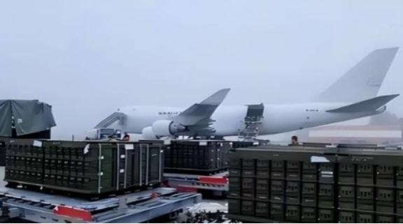 中东国家都已意识到了！就算中国高端武器再多，也无法保护他们。 
 
中东地区安全